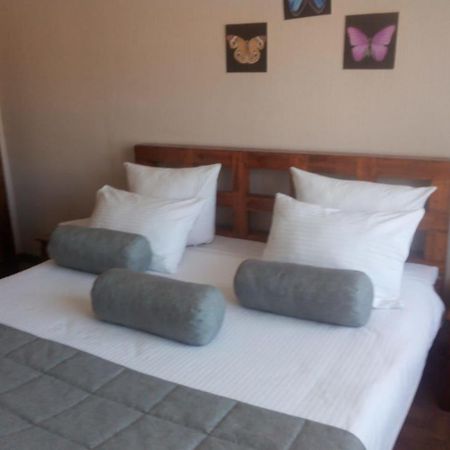 Galirad Hotel Ustʼ-Kamenogorsk 객실 사진
